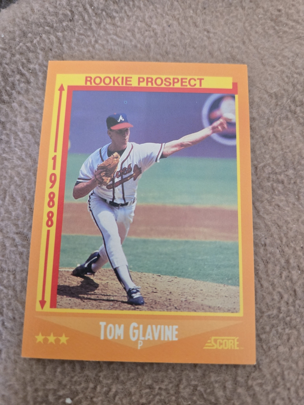 1988 Score Rookie Prospect Tom Glavine Baseball Card - Orange Yellow